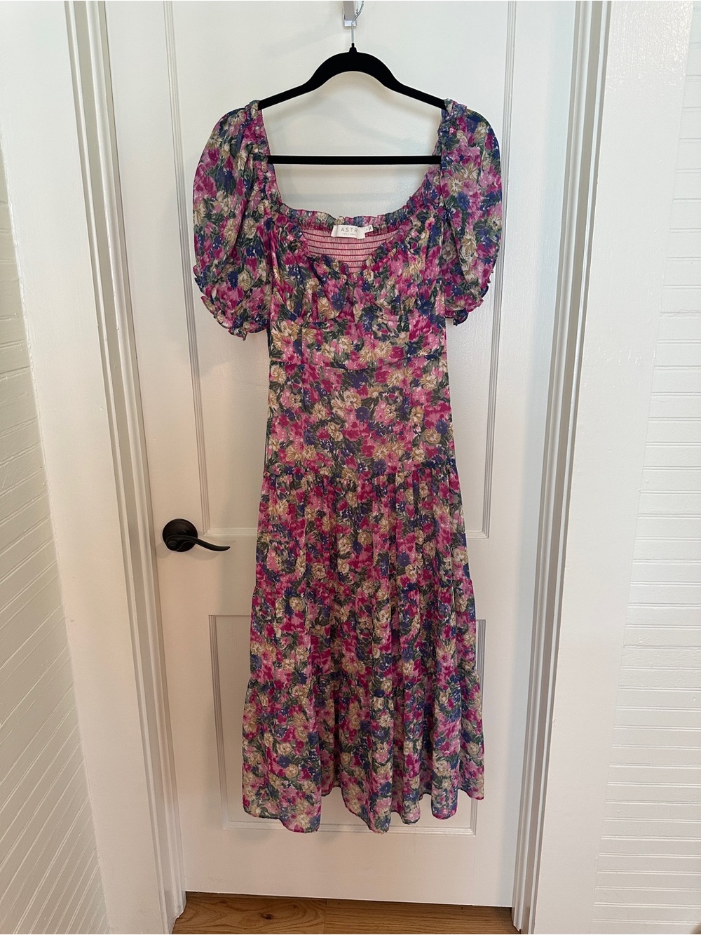 ASTR The Label Soho Floral Sweetheart Puff Sleeve Dress